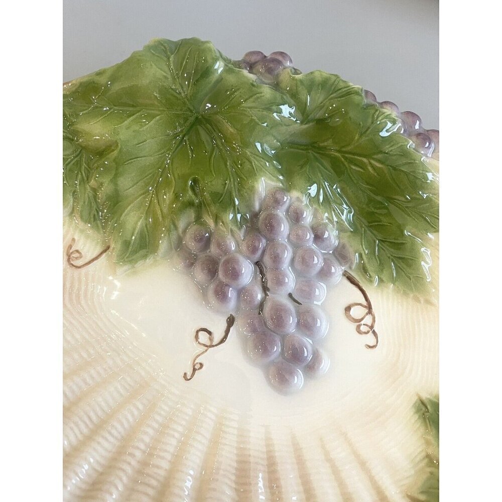 Majolica Platter Grapes 10.5x7.5” Leaves Plate Dish Oval Clamshell Pottery - Picture 6 of 6